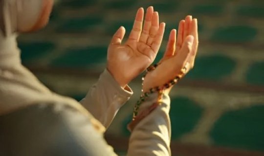 Namaz qılarkən arvadını öldürən şəxsə hökm oxunub