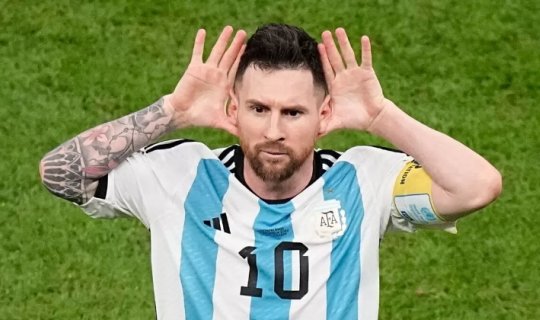 Messi heyran olduğu futbolçunun adını açıqladı