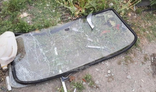Sumqayıtda avtomobil kanala düşüb, xəsarət alanlar var - FOTO