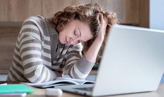 Gündə 6 saatdan az yatırsınız? -&nbsp;nəticəsi sizi təəccübləndirəcək