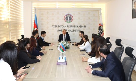 Vəkillər Kollegiyasının sədri işə yeni qəbul edilən vəkil köməkçiləri ilə görüşüb