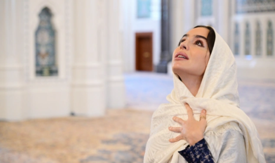 Leyla Əliyeva Maskatda Sultan Qabus Böyük Məscidini də ziyarət edib