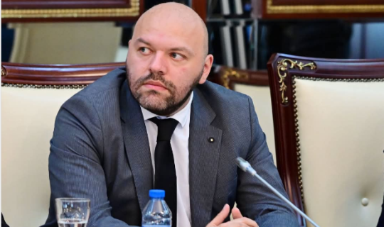 Hacıbəy Heydərli: "Sosial şəbəkələrə giriş məhdudiyyəti uşaqların rəqəmsal təhlükəsizliyi və sağlamlığı üçün vacibdir"