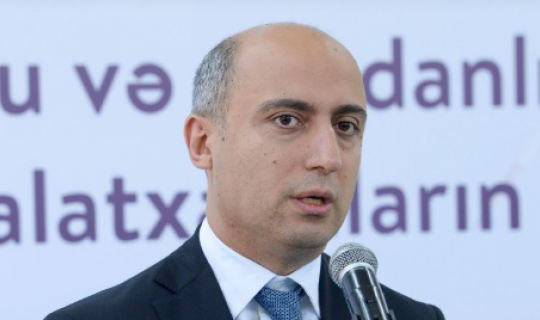Nazir: Bu, cəmiyyətin şagirdlərin üzərinə qoyduğu yükdür