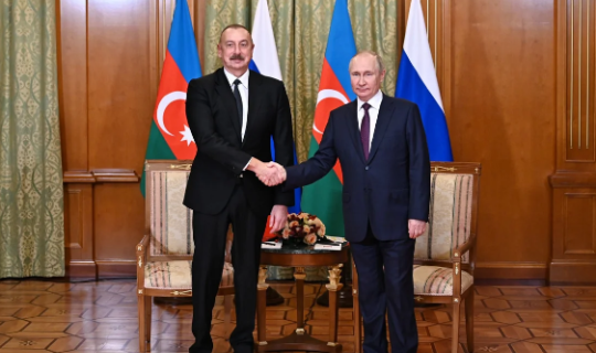 İlham Əliyev Vladimir Putini təbrik edib