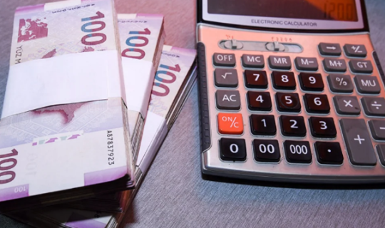 AMB ötən il bazar iştirakçılarını 644 min manat cərmələyib