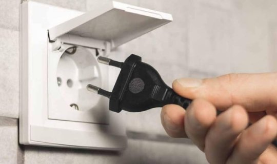 Soyuducu və sobaları elektrik uzadıcısına qoşmayın - Xəbərdarlıq