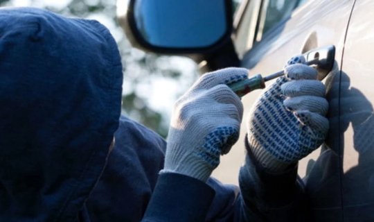 Bakıda 6 avtomobil talandı
