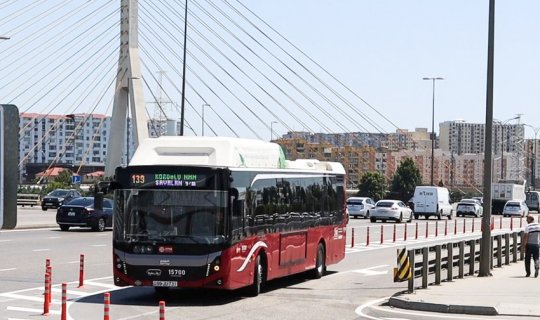 Sürücülərin NƏZƏRİNƏ!&nbsp;"Koroğlu"da hərəkət istiqamətləri dəyişdirilir &ndash;&nbsp;FOTO