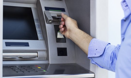 Bank kartı olanların nəzərinə: Bunları etməyin