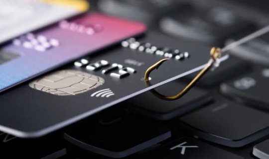 EHTİYATLI OLUN! - Bu bankın kartlarından kütləvi şəkildə pul çıxılır