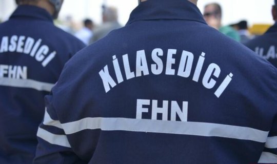 Evdə köməksiz vəziyyətdə qalan azyaşlı xilas edildi