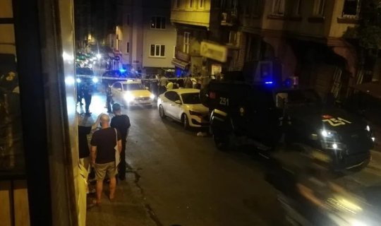 İstanbulda əldəqayırma qurğu partlayıb