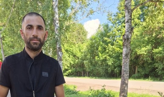 Rusiyada girov saxlanıldığını iddia edən azərbaycanlı: &ldquo;Pasportumu alıblar, məndən 10 min istəyirlər&rdquo; - Foto
