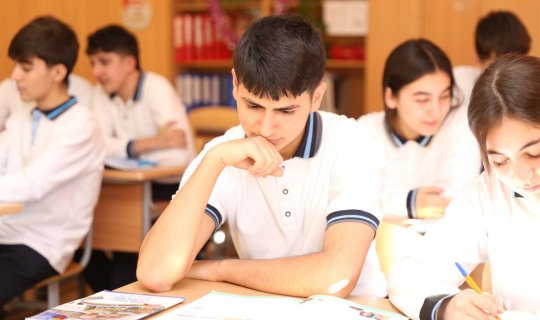 Azərbaycanda məktəblilər daha bunu edə bilməyəcək &ndash; RƏSMİ