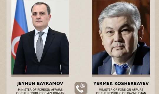 Ceyhun Bayramov Yermek Koşerbayevlə danışdı