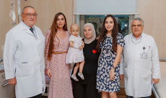 Leyla və Arzu Əliyevalar Milli Onkologiya Mərkəzində - FOTOLAR