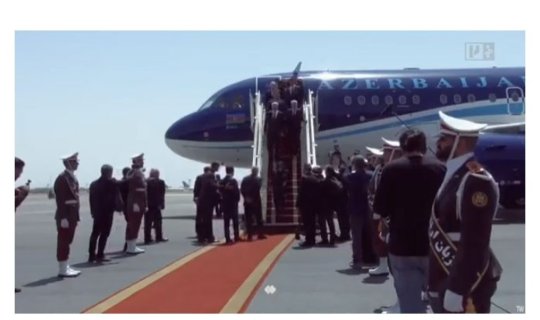 Azərbaycan nümayəndə heyəti Tehrandadır