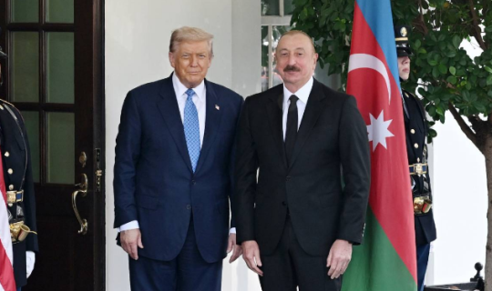 İlham Əliyev Donald Trampı təbrik etdi