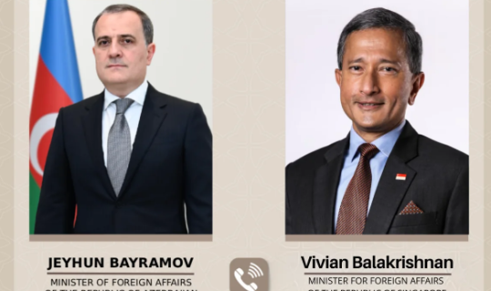 Ceyhun Bayramov&nbsp;&nbsp;Vivian Balakrişnan ilə telefonla danışdı