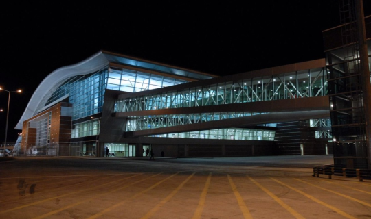 Tbilisi aeroportu işıqsız qaldı