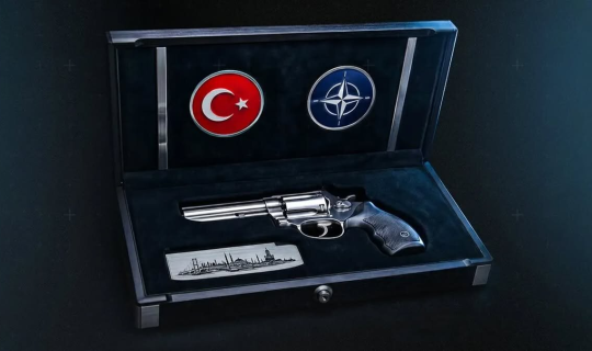 Ərdoğan NATO liderlərinə niyə döyüş revolverləri hədiyyə edib?