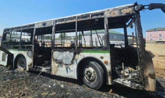 Naxçıvanda iki avtobus yanıb kül oldu