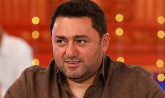 "200 minlik maşından düşüb peraşki yemək..."
