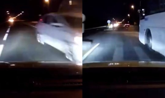 Avtobus sürücüsünün təhlükəli manevri: Minik maşını qəzadan belə yayındı - VİDEO&nbsp;