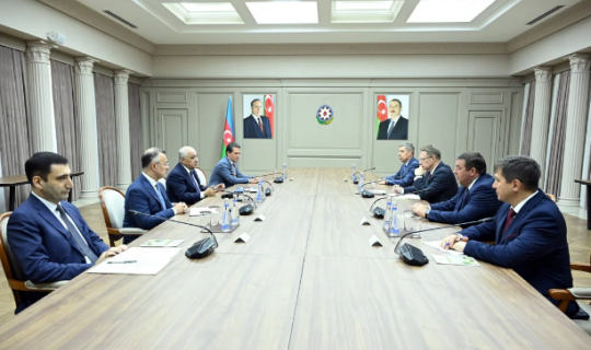 Əli Əsədov Rusiyanın səhiyyə naziri ilə görüşdü
