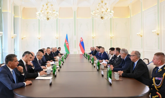 İlham Əliyevin Şuşada Slovakiya Prezidenti ilə geniş tərkibdə görüşü olub