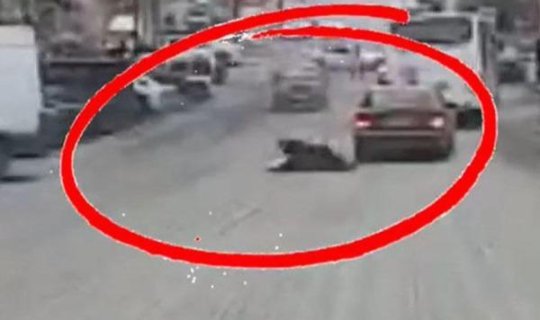 Azərbaycanda qadın boşanmaq istəyən ərini avtomobillə vurdu