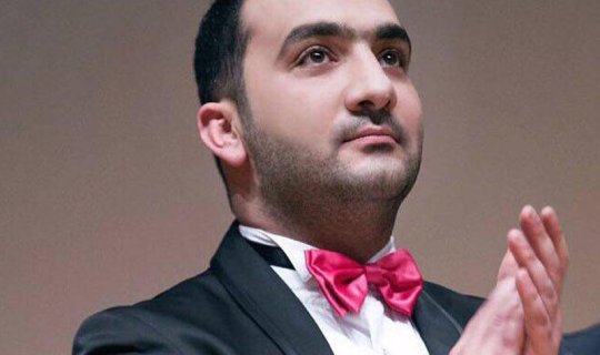"Qadın paltarı geyinmişəm, geyinəcəyəm də"