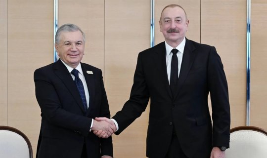 İlham Əliyev Şavkat Mirziyoyevə zəng etdi