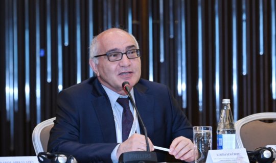 Məşhur professorun adından dələduzluq - BU NÖMRƏDƏN GƏLƏN ZƏNGLƏRƏ CAVAB VERMƏYİN