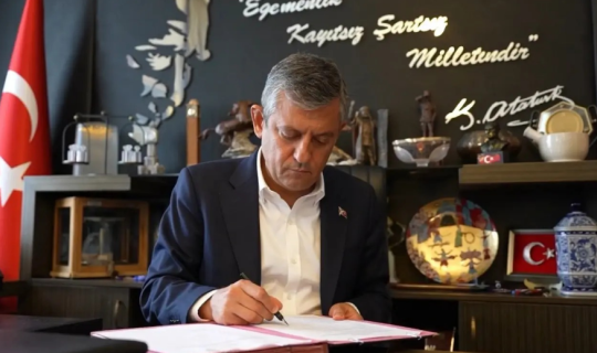 Türkiyənin əsas müxalifət partiyası olan CHP parçalandı