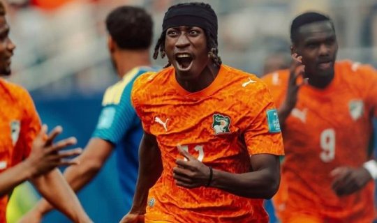 "Real Madrid" 19 yaşlı futbolçuya 100 milyon avro təklif etdi