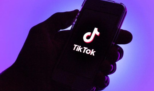 Bir gündə "TikTok"dan 227 min manat qazandı - VİDEO