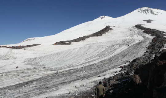Elbrus dağına çıxan beş alpinist ölüb