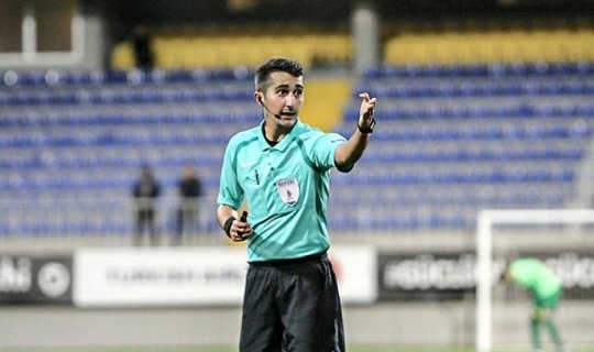 Azərbaycanın FIFA referi&nbsp;Konfrans Liqasının oyununu idarə edəcək