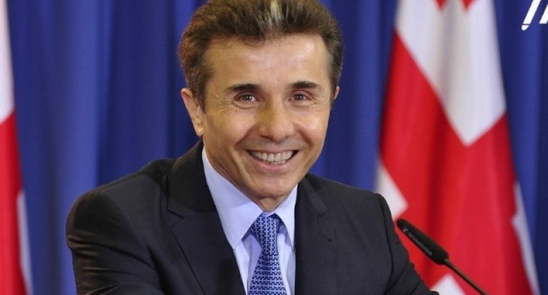 İvanişvili teleaparıcı olacaq