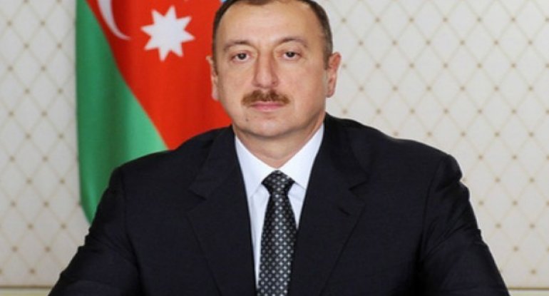 İlham Əliyev vətənə qayıdır