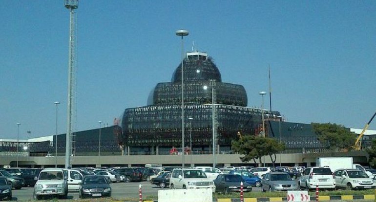 Bakı aeroportunda ölüm