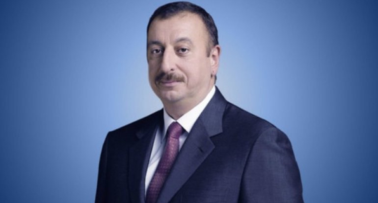 İlham Əliyev Mingəçevirdə məcburi köçkünlər üçün salınan yeni yaşayış kompleksində yaradılan şəraitlə tanış olub