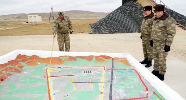 Azərbaycan tankları üzə çıxdı