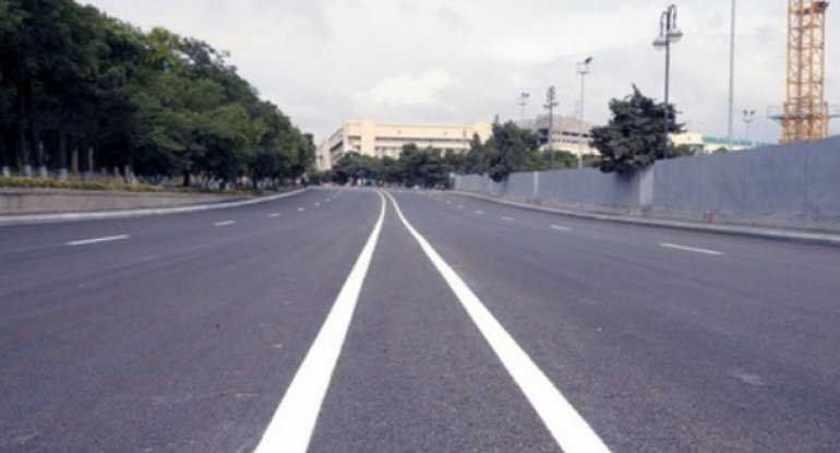 Bakıda təmirə bağlanmış iki yol açıldı