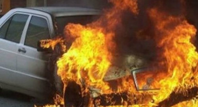 Yasamalda “Mercedes” yandı- Sürücüsü yaralandı