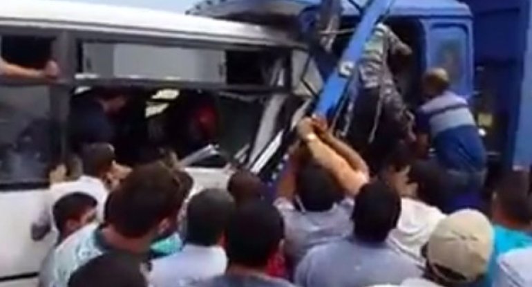 Bakıda avtobus qəzası