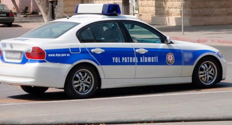 Sərxoş sürücü polisə xəsarət yetirdi