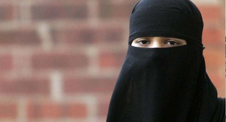 Latviyada burqanı qadağan etmək istəyirlər